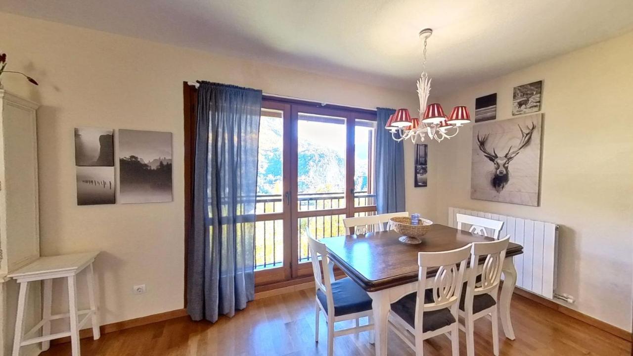 Villa R'Arco - Tucasaenlospirineos Escarrilla Eksteriør billede