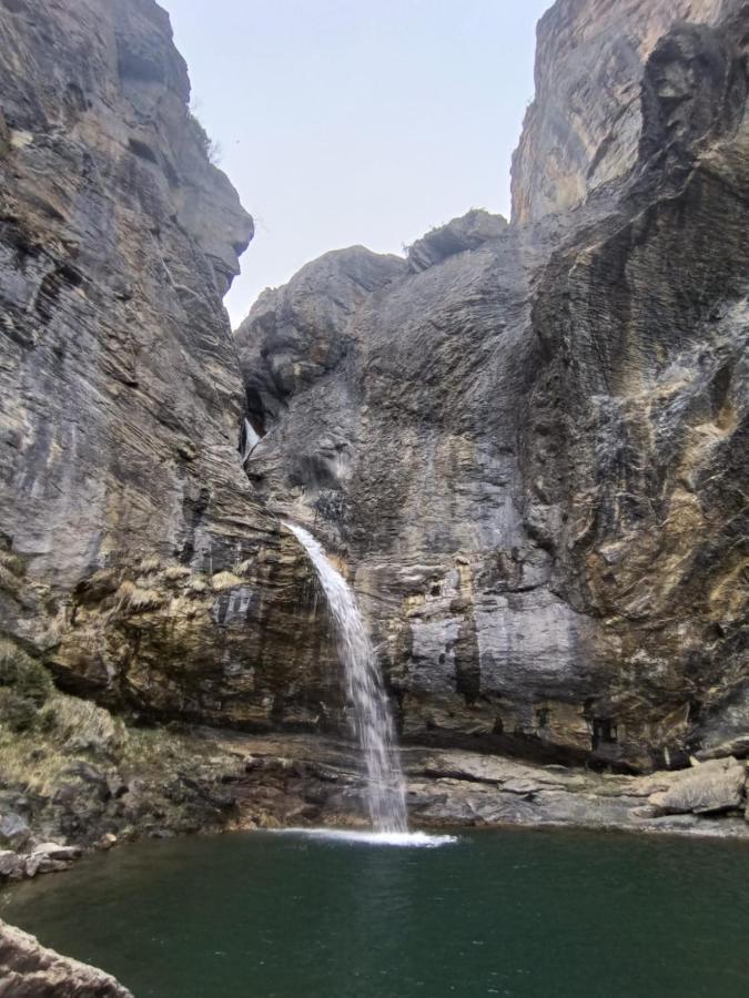Villa R'Arco - Tucasaenlospirineos Escarrilla Eksteriør billede