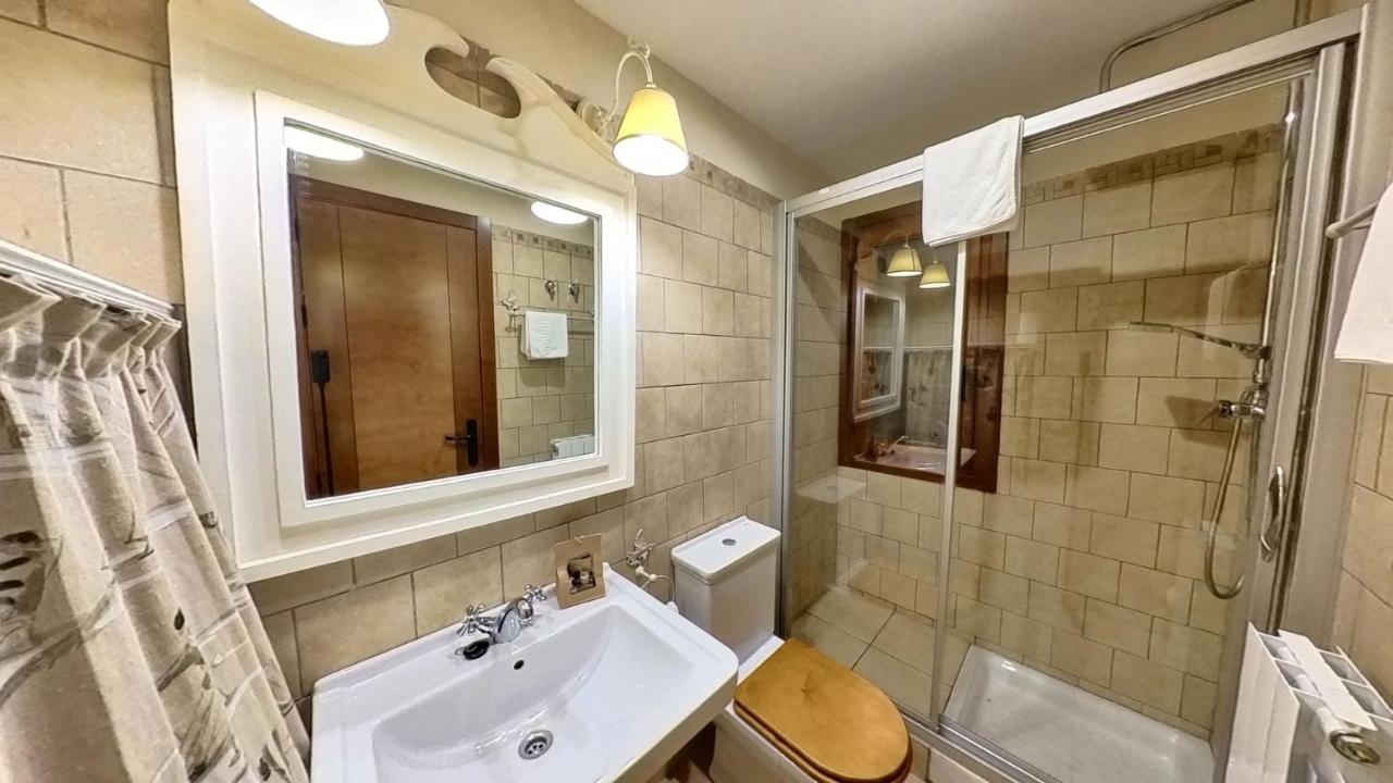 Villa R'Arco - Tucasaenlospirineos Escarrilla Eksteriør billede