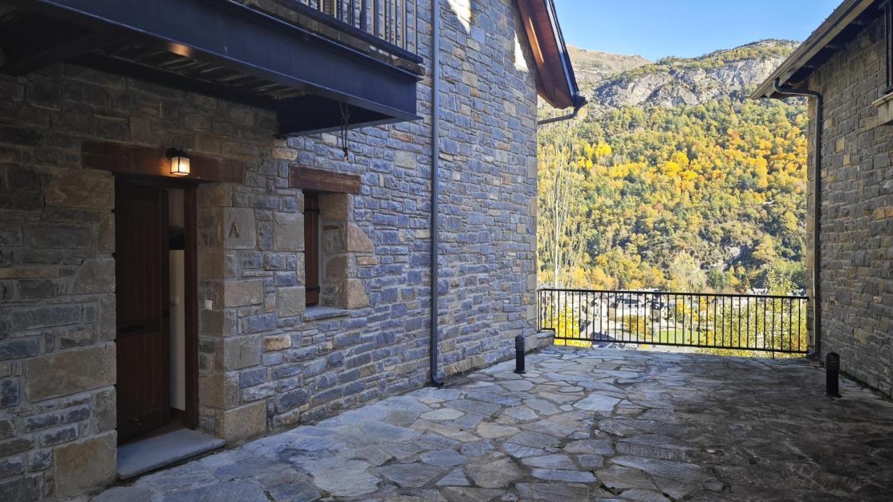 Villa R'Arco - Tucasaenlospirineos Escarrilla Eksteriør billede