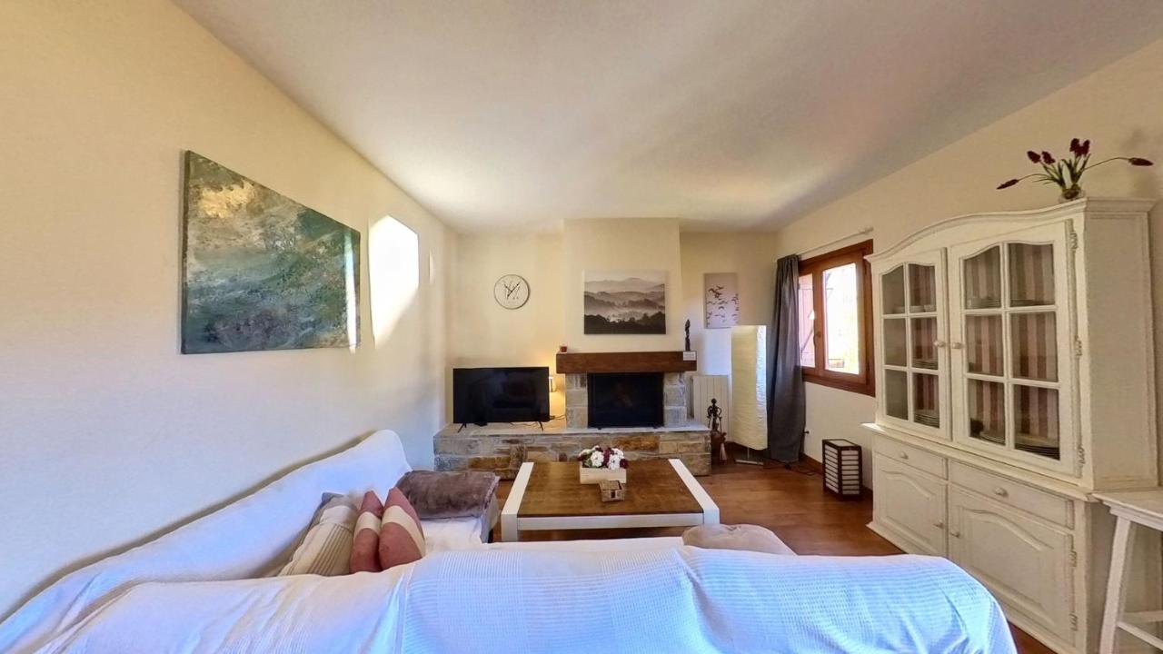 Villa R'Arco - Tucasaenlospirineos Escarrilla Eksteriør billede